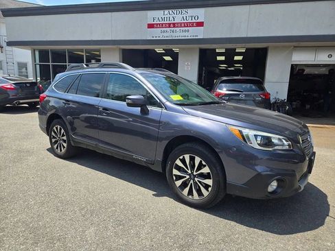 Used 2017 Subaru Outback 2.5i Limited AWD/4WD image 1