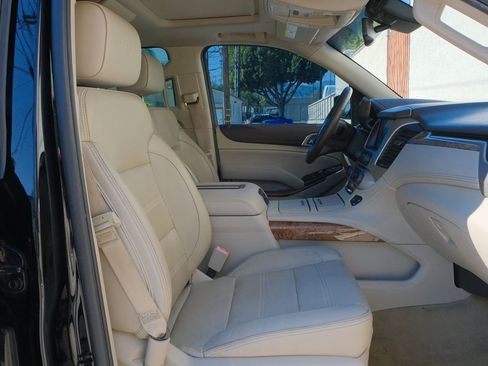 Used 2015 GMC Yukon XL Denali w/ Premium Package image 29