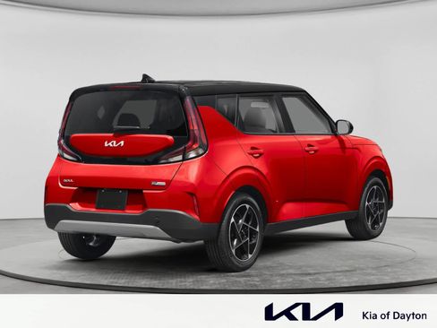 Used 2025 Kia Soul EX FWD image 2