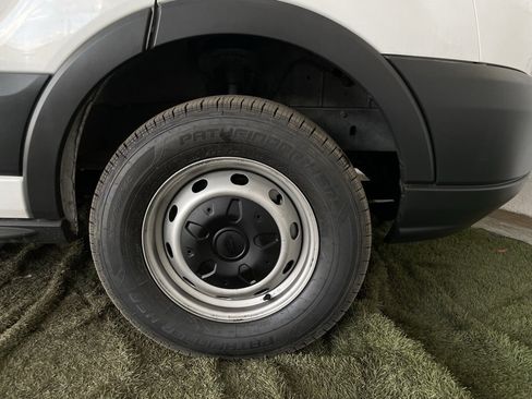 Used 2016 Ford Transit 350 XL image 12