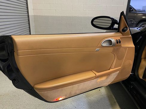 Used 2006 Porsche Boxster image 37