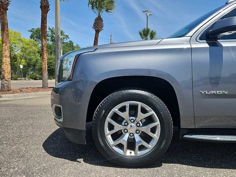 Used 2019 GMC Yukon SLT w/ Open Road Package AWD/4WD image 19