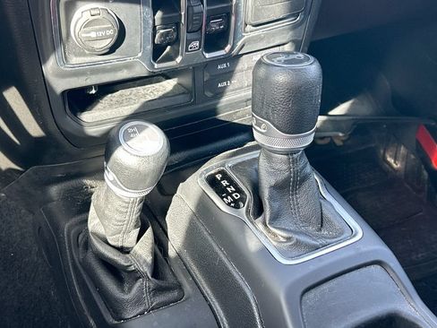 Used 2020 Jeep Wrangler Unlimited Sport S AWD/4WD image 24