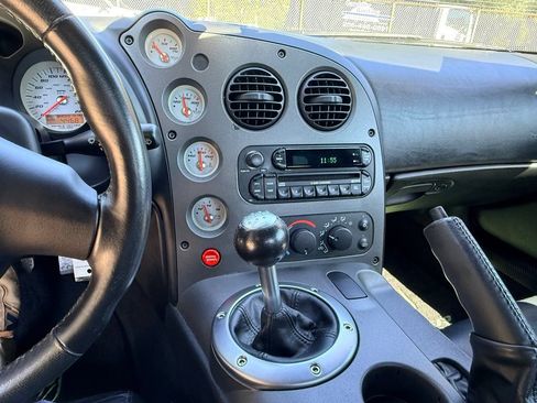 Used 2006 Dodge Viper SRT-10 RWD image 11