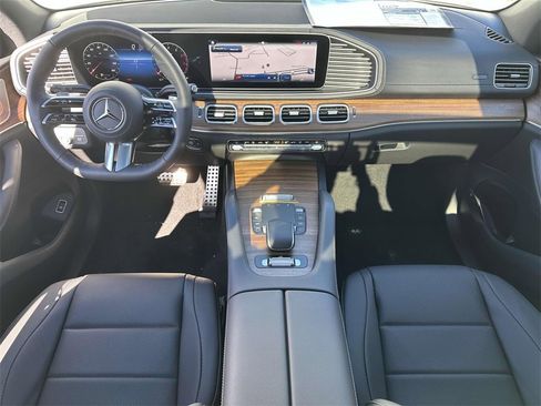 New 2025 Mercedes-Benz GLS 450 4MATIC image 26
