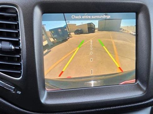 Used 2018 Jeep Compass Trailhawk w/ Leather Interior Group image 12