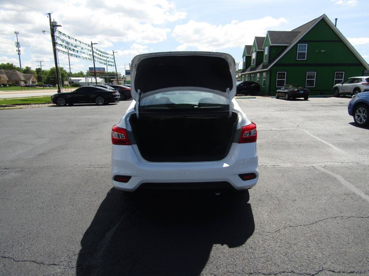 Used 2019 Nissan Sentra SV FWD image 7