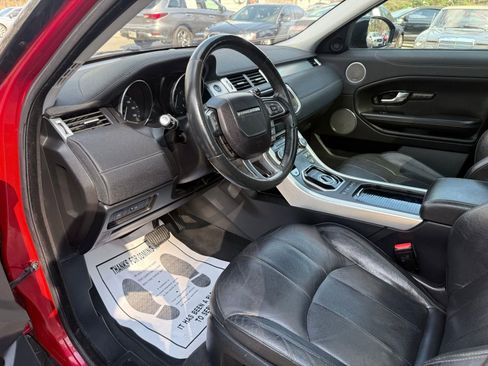 Used 2017 Land Rover Range Rover Evoque SE Premium image 18