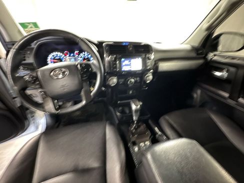 Used 2018 Toyota 4Runner TRD Off-Road Premium w/ Wilderness Package image 15