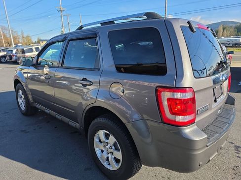 Used 2010 Ford Escape Limited FWD image 10