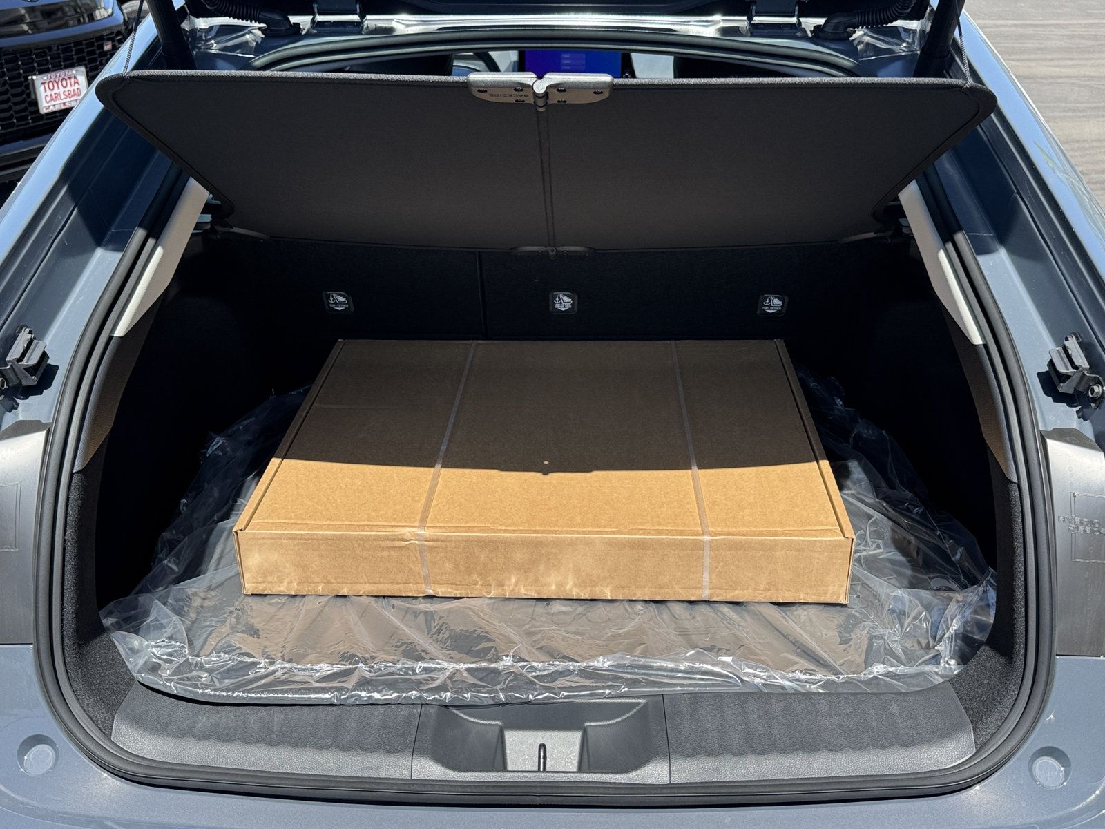 New 2027 Toyota Prius Limited FWD image 9