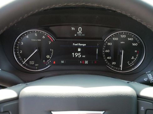 New 2025 Cadillac XT6 Luxury image 19