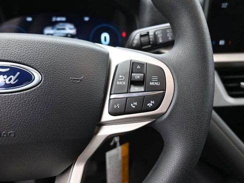 New 2026 Ford Explorer Active image 7