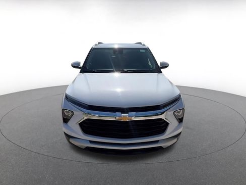 Used 2025 Chevrolet TrailBlazer LT FWD image 4