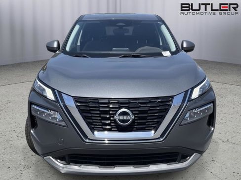 Used 2023 Nissan Rogue SV FWD image 8