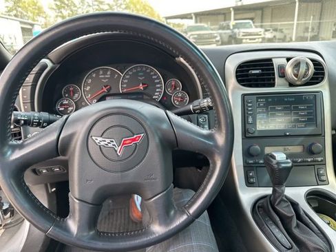 Used 2005 Chevrolet Corvette Coupe w/ Preferred Equipment Group image 36