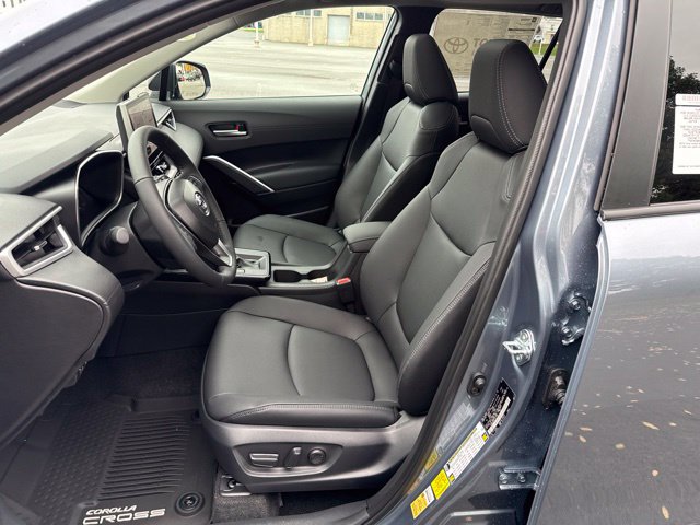 New 2026 Toyota Corolla Cross XLE w/ Convenience Package AWD/4WD image 11