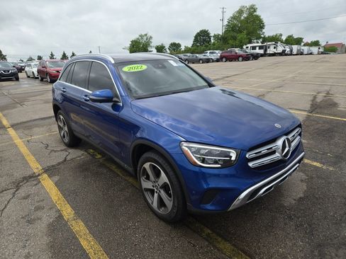 Used 2022 Mercedes-Benz GLC 300 4MATIC image 4