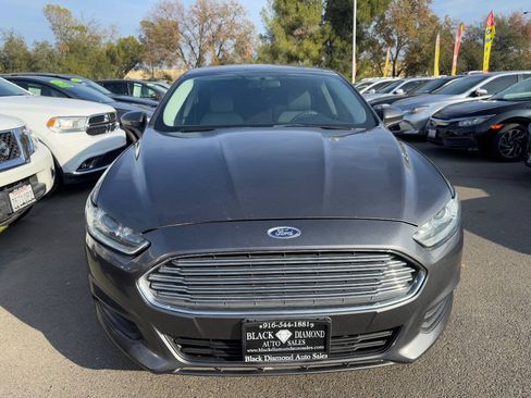 Used 2016 Ford Fusion S FWD image 2