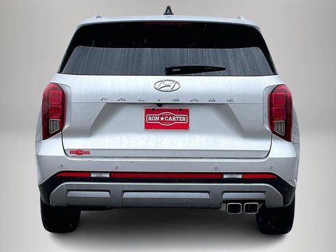 Used 2024 Hyundai Palisade Limited image 6
