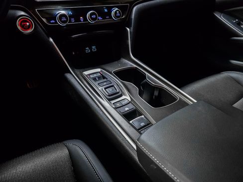 Certified 2022 Honda Accord Sport image 34