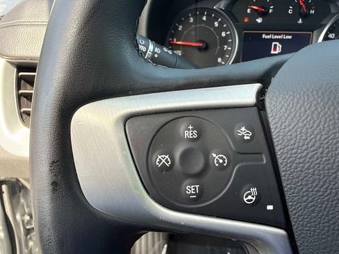 Used 2023 GMC Terrain SLT w/ Tech Package FWD image 23