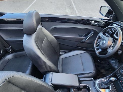 Used 2013 Volkswagen Beetle 2.5 FWD image 28