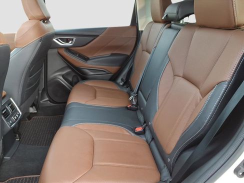 Used 2023 Subaru Forester Touring w/ Popular Package #2 image 14