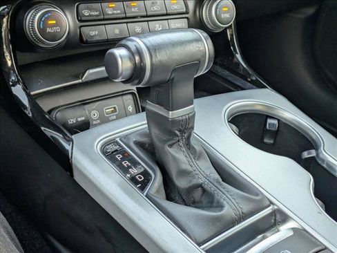 Used 2021 Kia Stinger GT1 RWD image 9