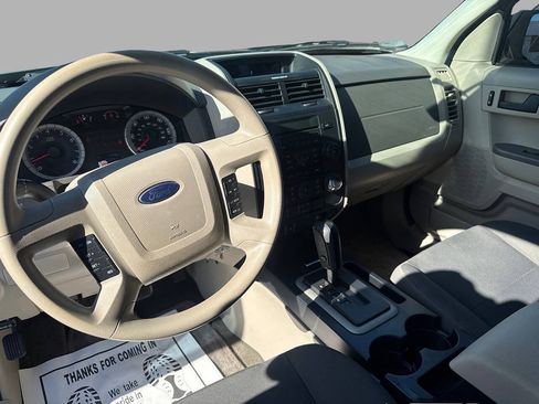 Used 2010 Ford Escape XLS FWD image 12