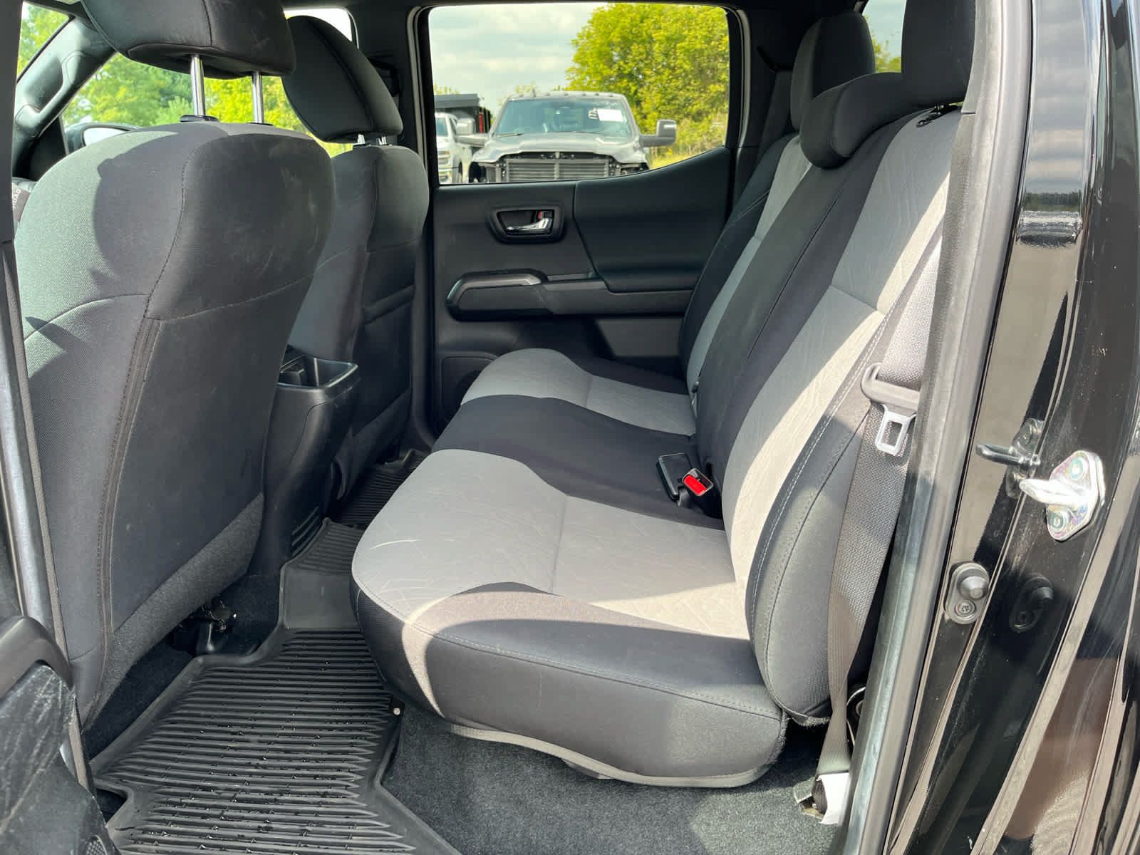 Used 2022 Toyota Tacoma TRD Sport AWD/4WD image 22