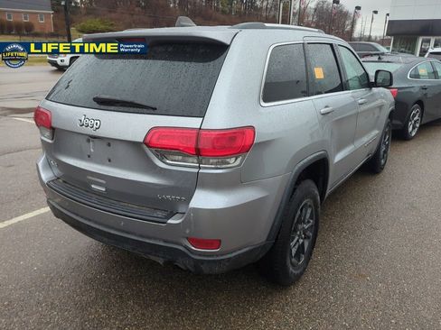 Used 2018 Jeep Grand Cherokee Laredo image 4