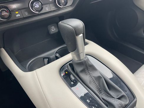 Used 2024 Honda HR-V LX image 12