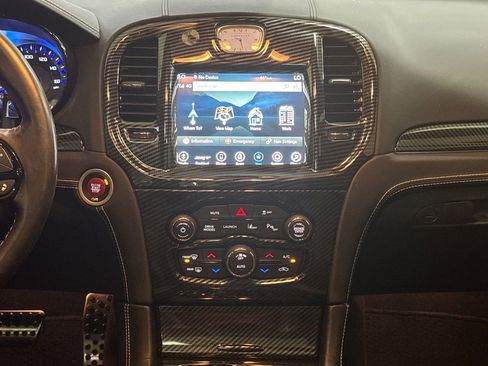 Used 2023 Chrysler 300 C image 22