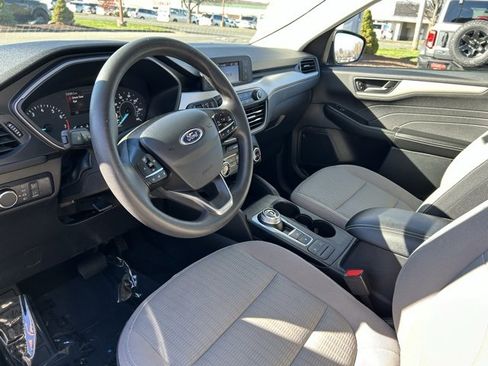 Used 2022 Ford Escape S image 14