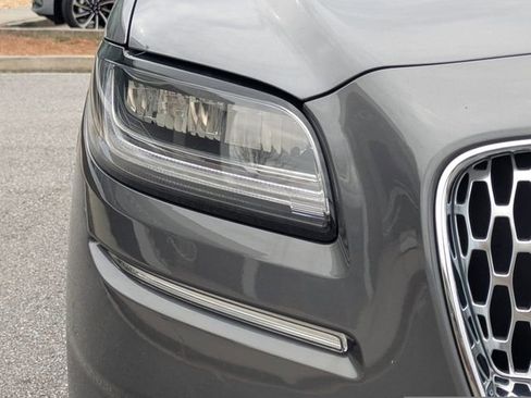 Certified 2022 Lincoln Nautilus Reserve w/ Equipment Group 201A image 10