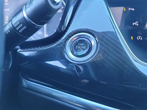 Certified 2022 Cadillac XT6 Sport w/ Technology Package image 15