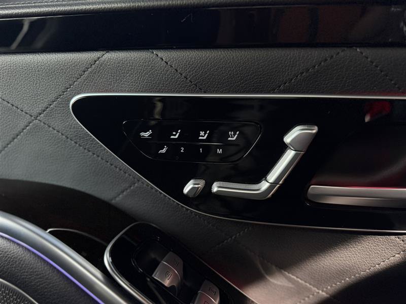 Used 2022 Mercedes-Benz S 580 4MATIC Sedan w/ Rear Seat Package image 63