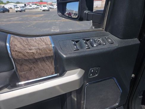Used 2019 Ford F250 Lariat w/ Lariat Ultimate Package AWD/4WD image 13