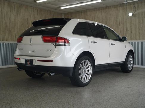 Used 2015 Lincoln MKX FWD w/ Equipment Group 102A image 10