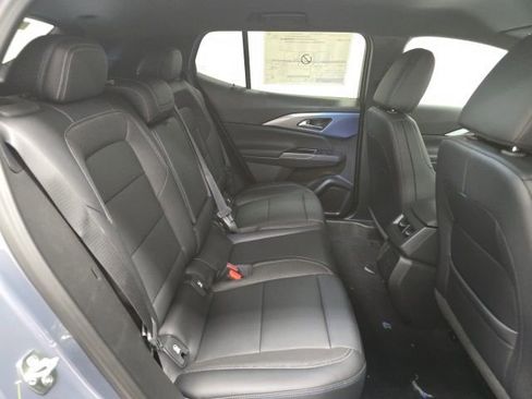 New 2026 Chevrolet Equinox EV LT image 25