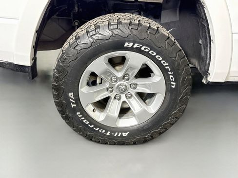 Used 2019 RAM 1500 Laramie AWD/4WD image 33