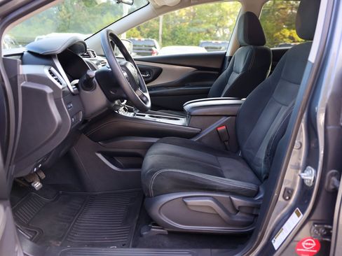 Used 2019 Nissan Murano S image 15