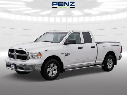 Used 2019 RAM 1500 Tradesman w/ Chrome Appearance Group image 3