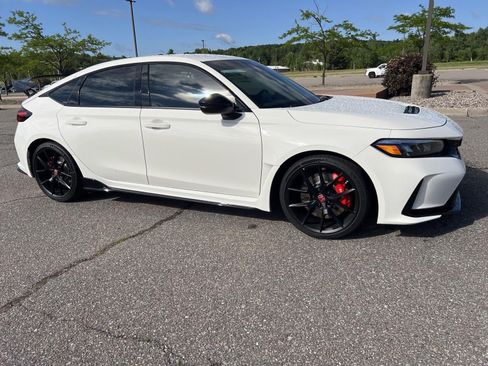 Used 2025 Honda Civic Type R image 8