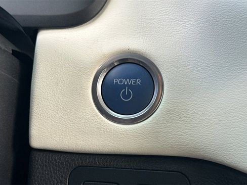 Used 2023 Toyota Sequoia Capstone image 26