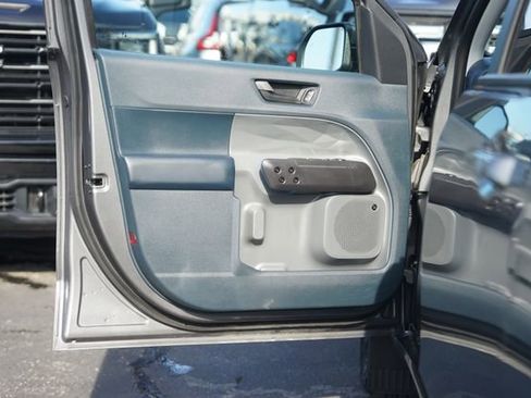 Used 2025 Ford Maverick Lobo AWD/4WD image 31