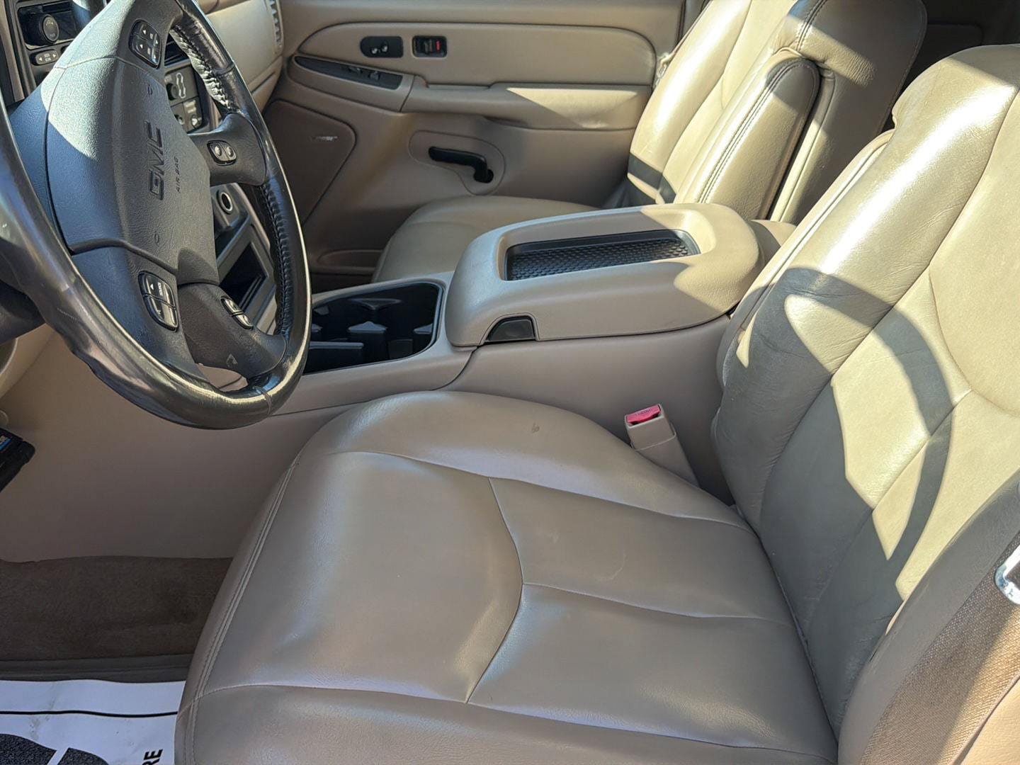 Used 2004 GMC Sierra 1500 SLT w/ Safe And Sound Package AWD/4WD image 12
