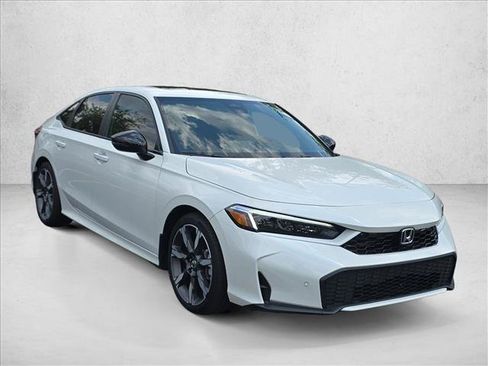 Used 2025 Honda Civic Sport Touring image 3