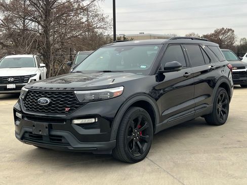 Used 2020 Ford Explorer ST w/ ST Street Pack image 5